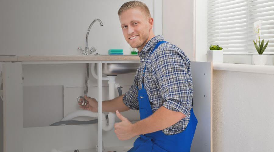 Burst Pipe Emergency Service in Kintyre, ND